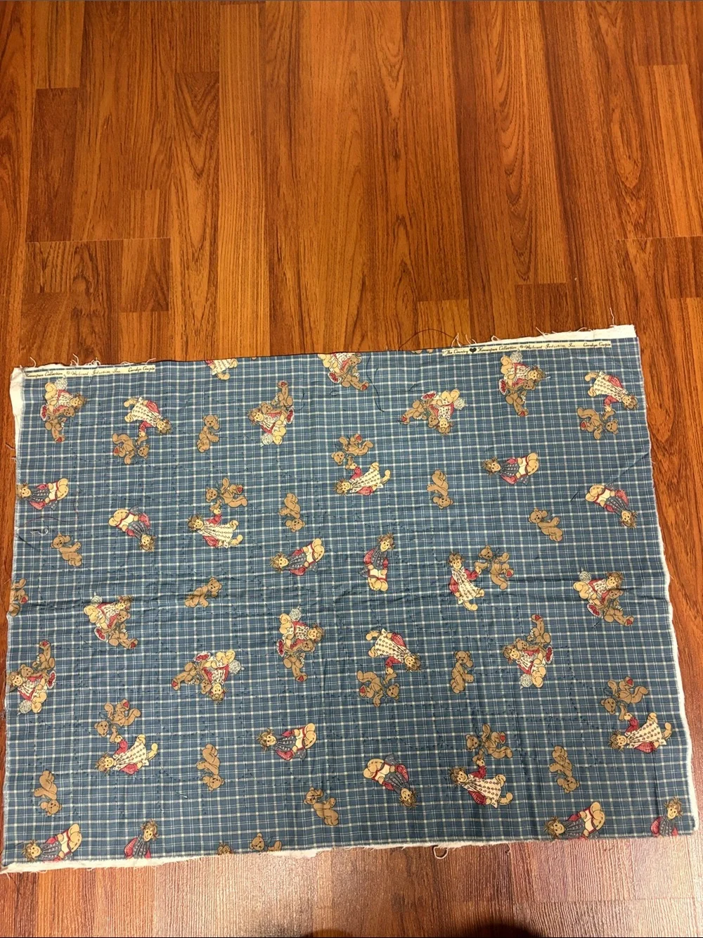 Vintage (unfinished) Lap Quilt 23x28